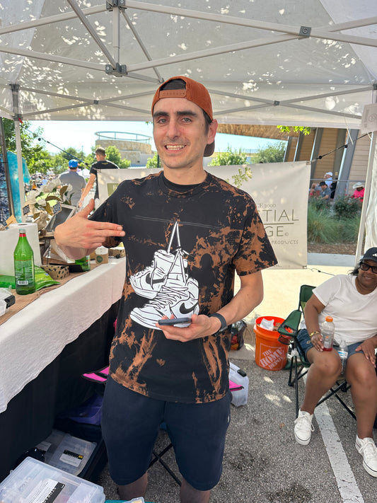 Sneakers Shirt